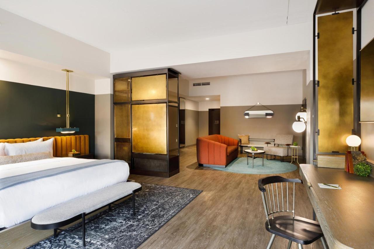 Cyrus Hotel, Topeka, A Tribute Portfolio Hotel ภายนอก รูปภาพ