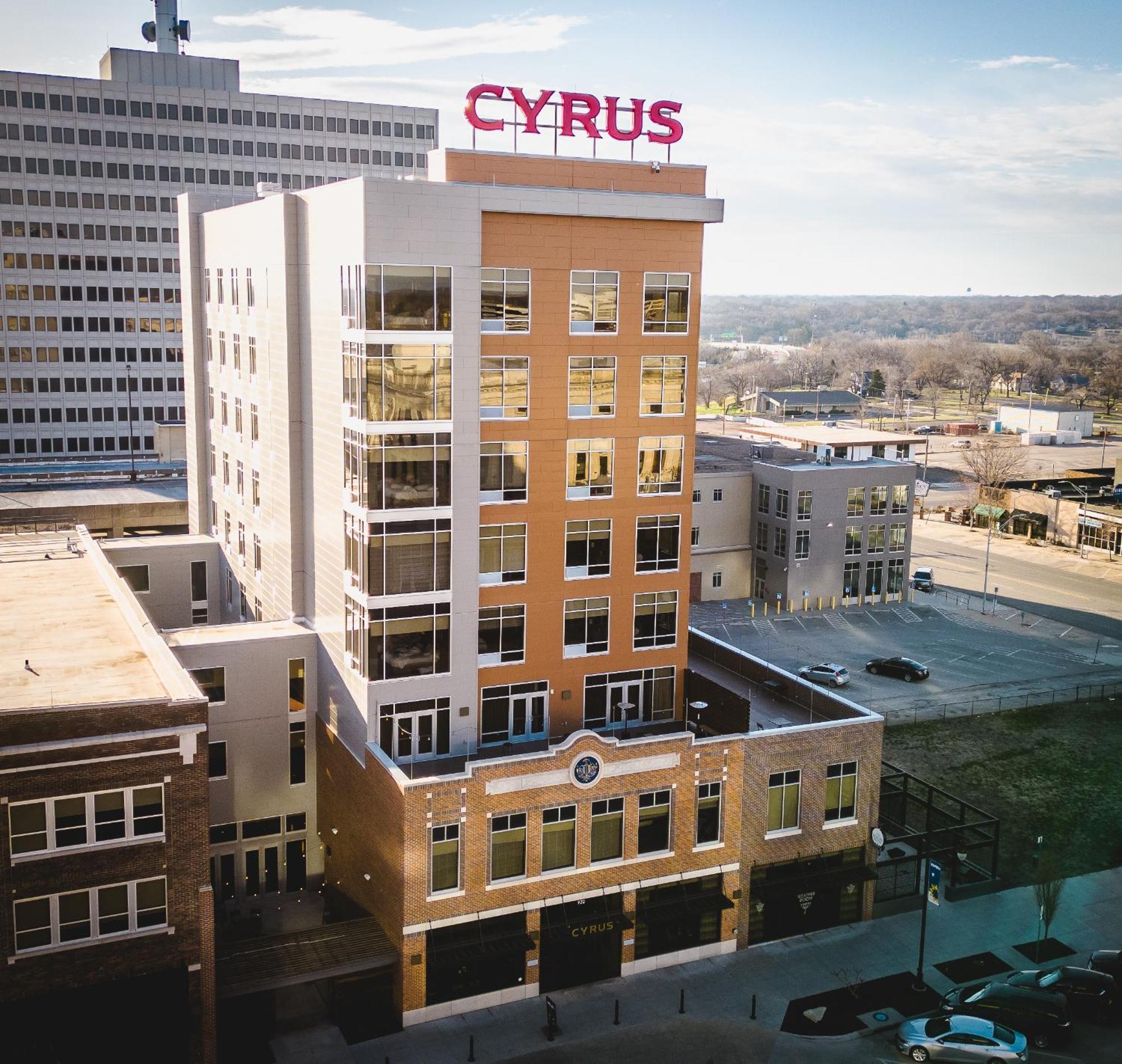 Cyrus Hotel, Topeka, A Tribute Portfolio Hotel ภายนอก รูปภาพ